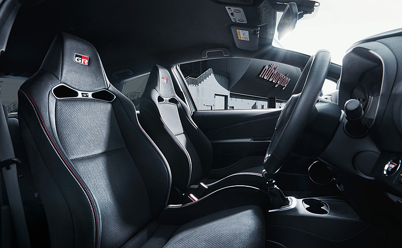 ヴィッツGRMNのインテリア