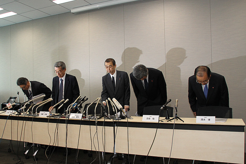 6月26日の記者会見に臨んだタカタ幹部