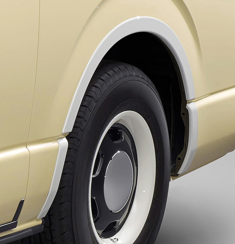 専用フェンダーガーニッシュ