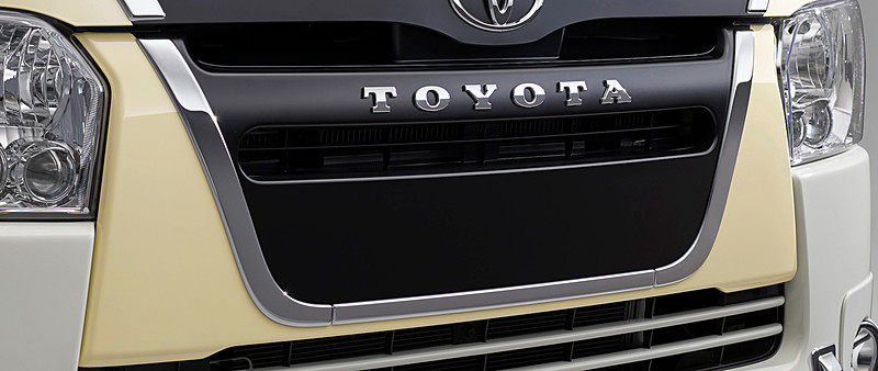 専用エンブレム付フロントグリル