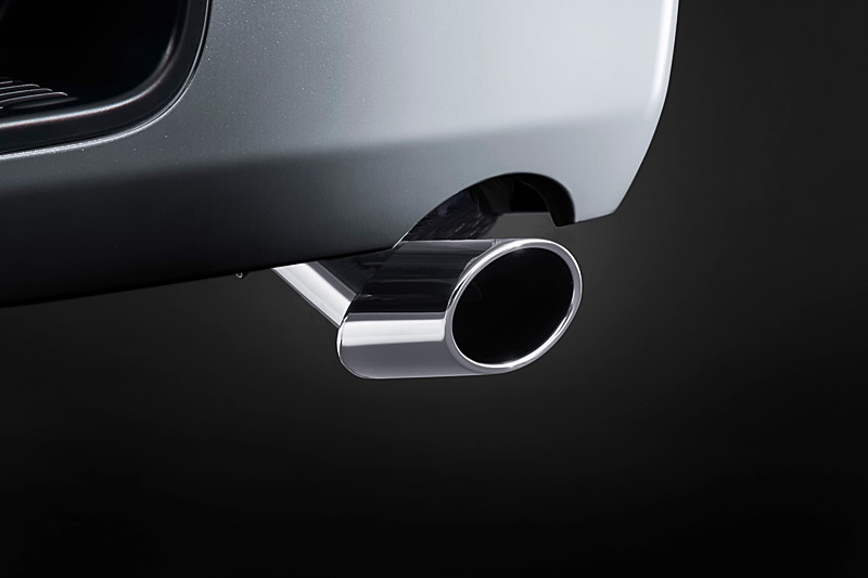 新設定のディーゼル車用「マフラーカッター」（1万9440円）