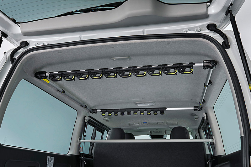 フィッシングロッドを10本収納できる「ロッドホルダー」（6万8040円）