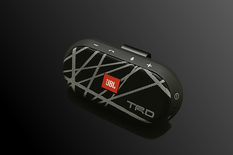 TRD ポータブルスピーカー（JBL TRIP）：1万2000円（税別）
