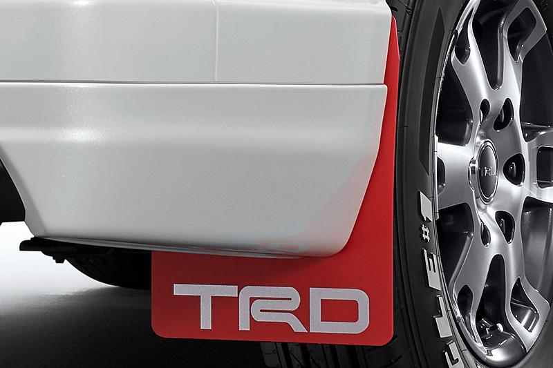 マッドフラップ：2万8000円（税別）