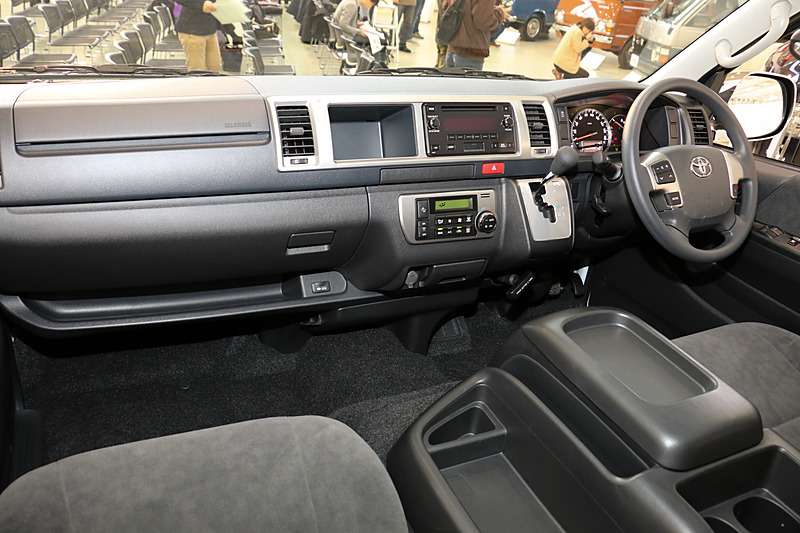 ハイエース ワゴンのインパネ