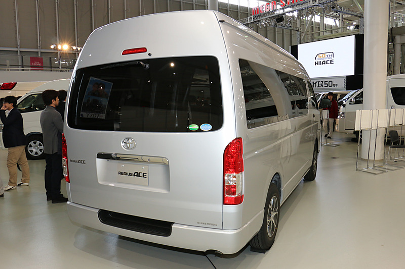 レジアスエース バン DX スーパーロング（4WD）