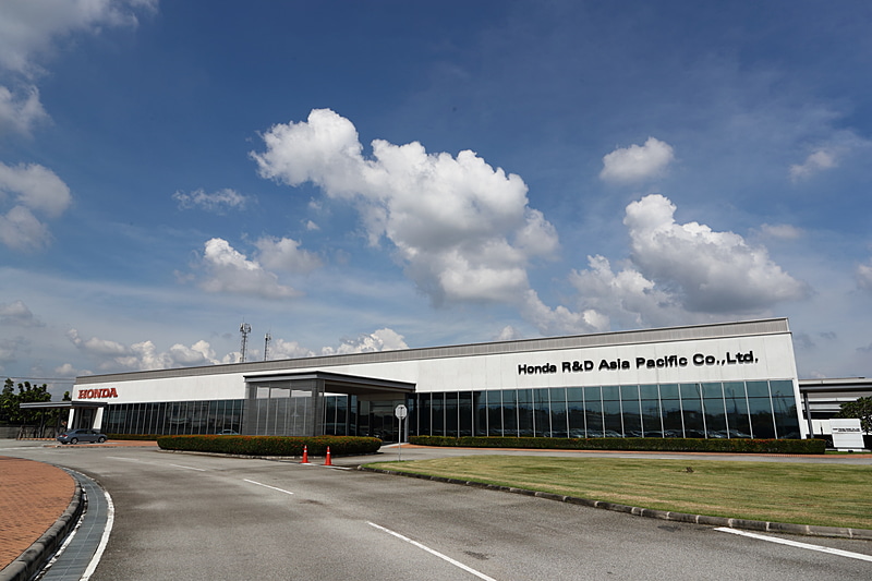 トークショーの会場となったバンコク中心部の北東30kmほどのところにある研究開発拠点「Honda R＆D Asia Pacific（HRAP）」