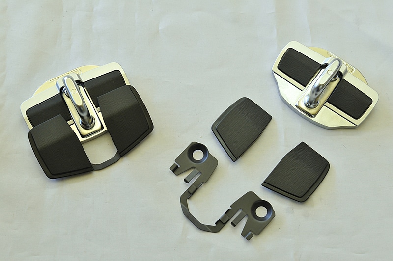 ドアスタビライザーはブレースとセットで税別3万円