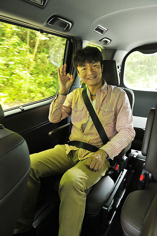 後席でもボディ剛性強化による乗り心地の変化を体感