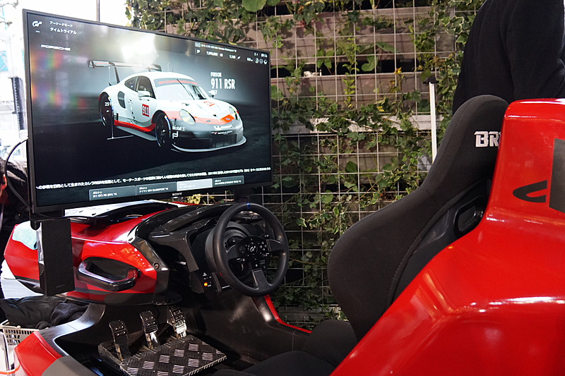 渋谷とニューヨークで「グランツーリスモSPORT」のベストレコードを競う都市対抗のタイムアタックバトル「Sony Square Grand Prix」は渋谷モディ1階店頭プラザで11月23日～26日の期間開催