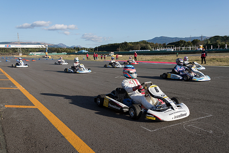 コースの半分を使って行なわれたカートドリームマッチ