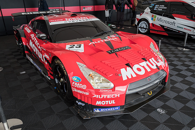 2013年のSUPER GTを走ったMOTUL AUTHCH GT-R