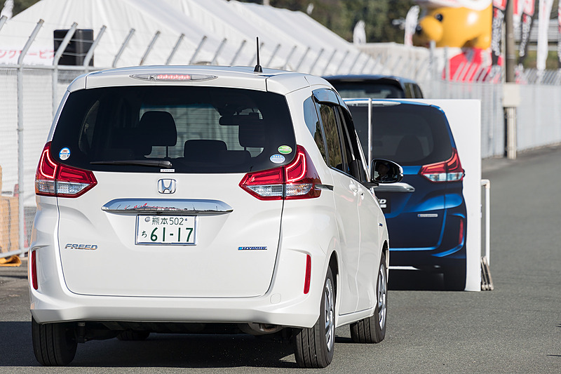フリードを使ったホンダセンシングの体験コーナー