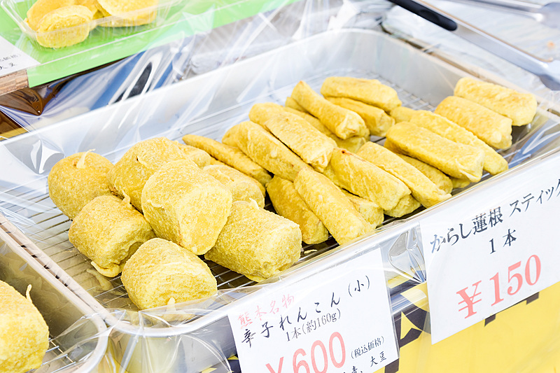 イベントと言えばグルメ。唐揚げや肉巻きおにぎり、熊本名物の辛子レンコンなど多彩なメニューが並んだ。天気に恵まれたこともあり、イベント終了前に完売となったお店も多かったようだ