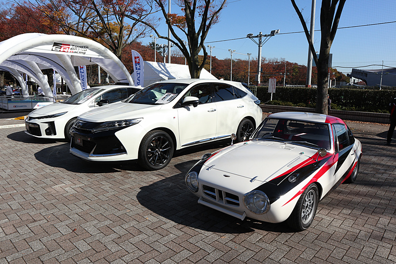 「GR」シリーズの市販モデルである「プリウス PHV“GR SPORT”」「ハリアー“GR SPORT”」や、コンセプトカー「スポーツ800 GR CONCEPT」