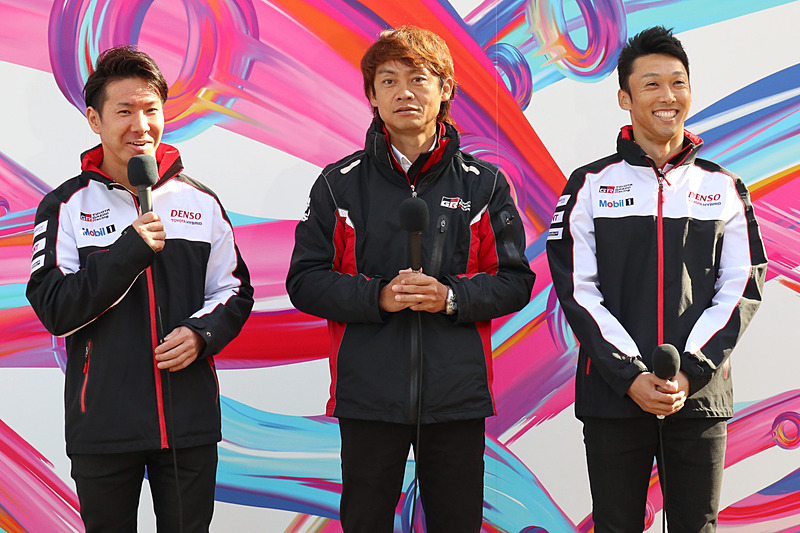 小林選手、中嶋選手、脇阪氏によるトークセッションも行なわれ、スポーツカーに対するそれぞれの思いやスポーツカーカルチャーを広めていくために必要なことなどが語られた