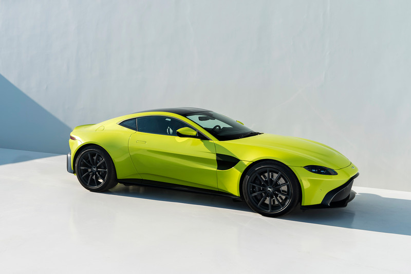 新型ヴァンテージ