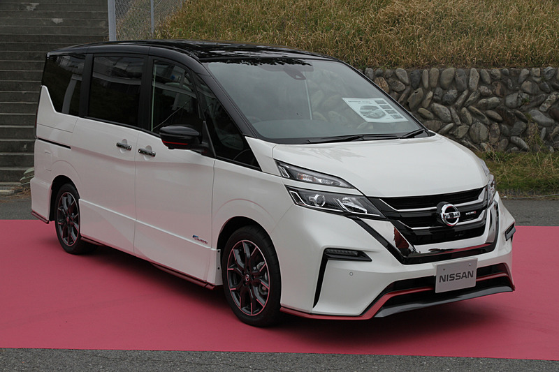 10月に開催された東京モーターショーでお披露目となった「セレナ NISMO」。発表・発売前にオーテックのオーナーにいち早く見てもらおうと特別展示された
