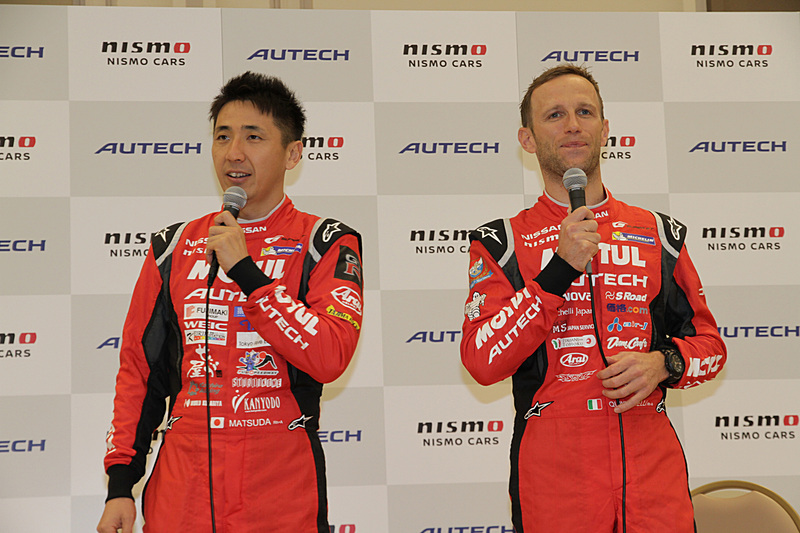 雨模様のため、一部の内容を屋内のバンケットホールで実施。GTドライバーによるトークショーでは松田選手とクインタレッリ選手が登壇。2017年のレースシーンを振りかえり、今期の車両の調子とレースの様子を報告。また、来シーズンに向けての意気込みを語った