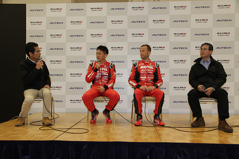 GTドライバーのトークショーに続き、登壇者によるチャリティオークションを開催。GTドライバーのサイン入りPCバッグや本革製の財布、オーテックバージョンのミニチュアカーなどに多くの入札が集まった