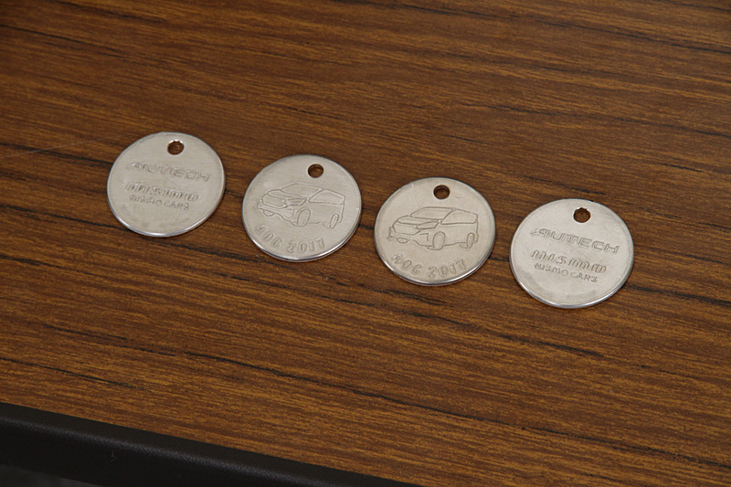 生産部のブースでは、記念メダルを自分で製作できるハンドプレス体験を用意。品質の高いもの作りに対するオーテックのこだわりを紹介した