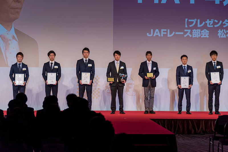 FIA-F4選手権 ドライバー部門 チャンピオン：宮田莉朋選手、FIA-F4選手権 チーム部門 チャンピオン：Honda フォーミュラ・ドリーム・プロジェクト
