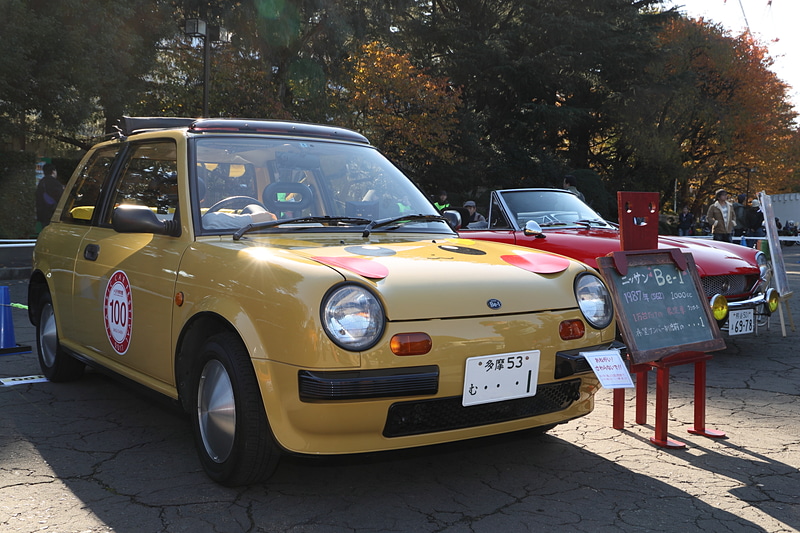 車齢が30年を超え、2017年から参加資格を得た参加者代表 市川和子氏の日産自動車「Be-1 キャンバストップ」。購入当時はもちろん希望ナンバー制度などなかった時代だ