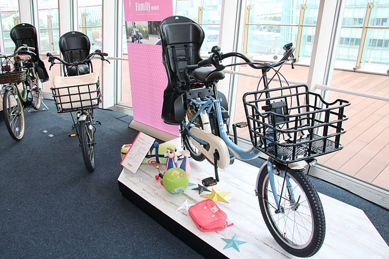 幼児2人同乗基準適合の「PAS un」シリーズ