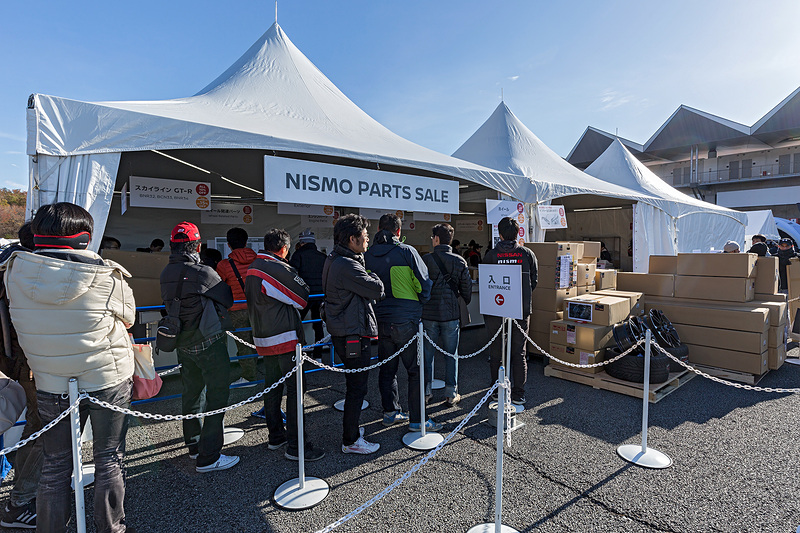 ホイールなどが特価販売されていたニスモパーツセール