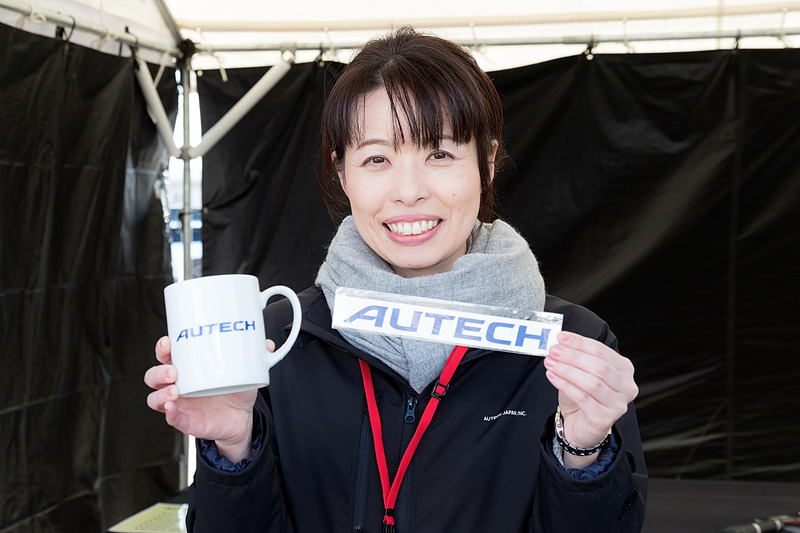 早くもノベルティグッズが販売されていた