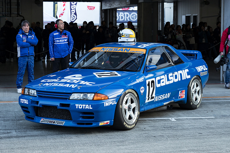 CALSONIC スカイライン。3台の中でもっともフロントキャンバーが付いているように見える