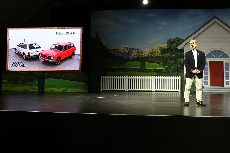 ロサンゼルスオートショーの会場となるコンベンションセンターに隣接するLA Live Event Deck Topで開催されたアセントの発表会。アセントのイメージに合わせて会場内にはオフロードコースが設けられ、アクティブなオーナー層を想定してマウンテンバイクの演出などが行なわれた