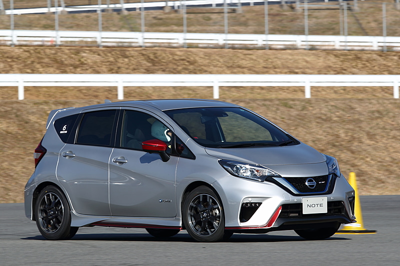 ドライビングポジションを合わせて、走行開始