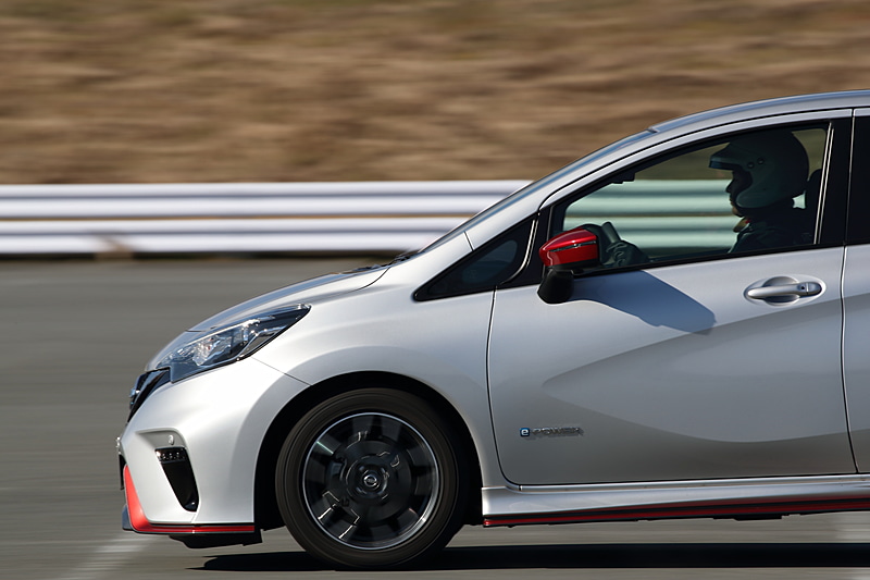 2回目は頭の中で「思い切りと踏み変え……」と繰り返し唱えながら走行