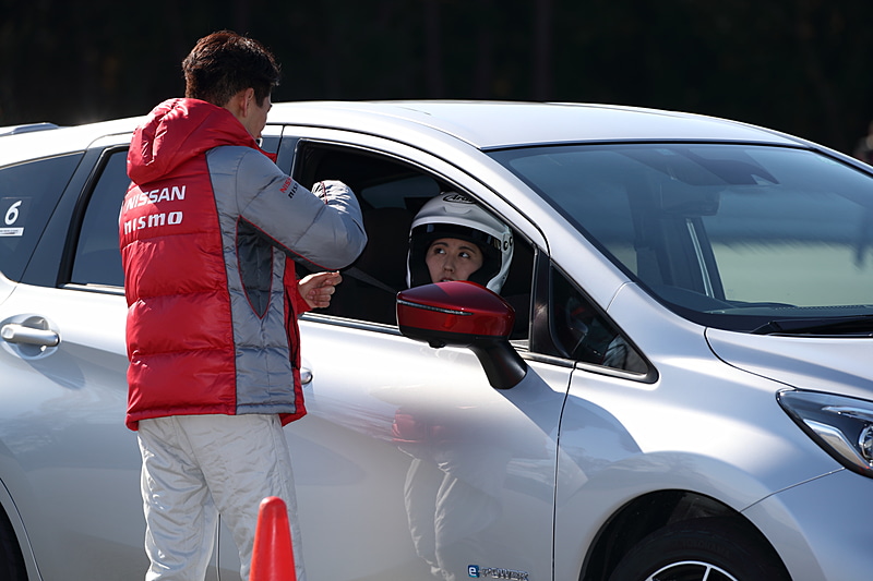 走行後は千代選手からアドバイスをいただく