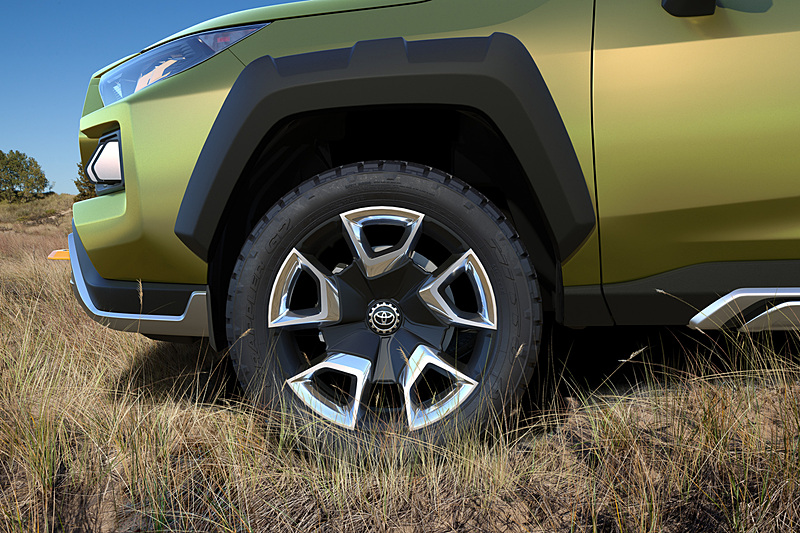 最低地上高の高さに加え、フロントとリヤにアンダーガードを装備、多彩な「冒険」を可能にする悪路走破性を表現