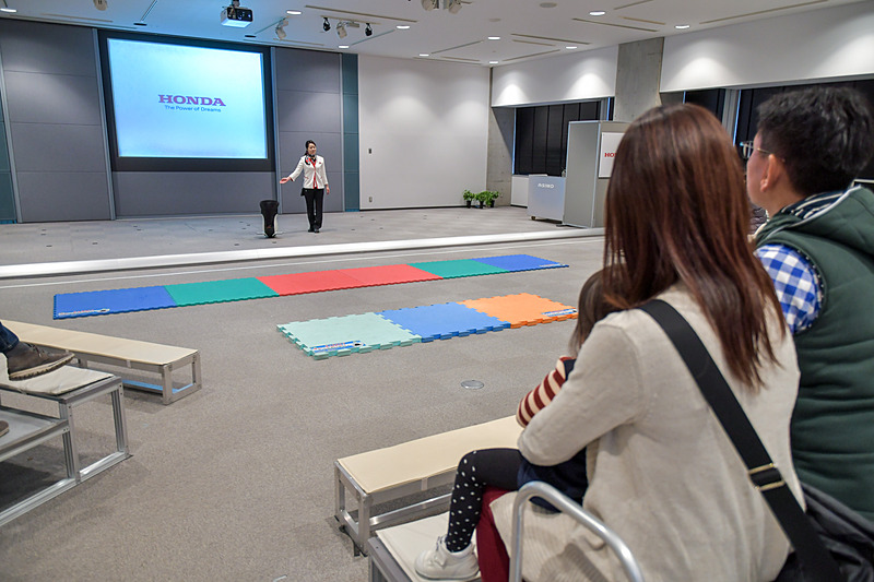 この日は「UNI-CUB」の乗車体験も実施