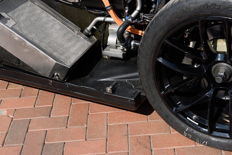 これもソナーと思われる