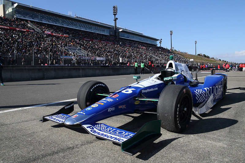 Dallara DW12 26号車