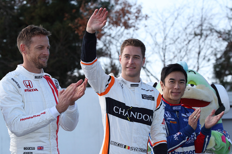 ホンダの八郷社長も同席して行なわれた「Honda Racing Dream Kart Cup」。バトン選手や佐藤琢磨選手、ストフェル・バンドーン選手など豪華な顔ぶれが参加