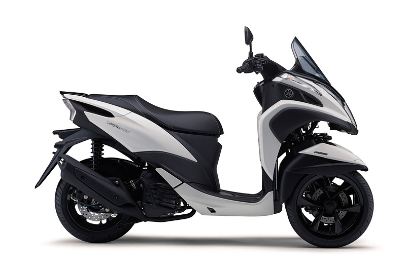 TRICITY 125 ABS（ホワイトメタリック 6）