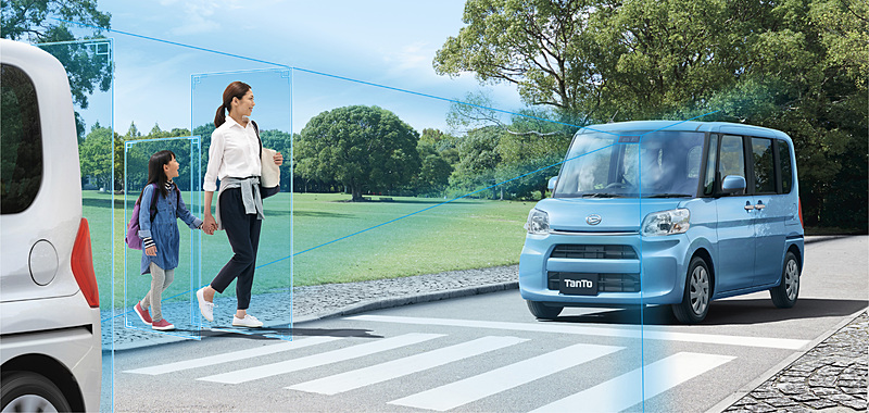 衝突回避支援ブレーキ機能が歩行者にも対応した「スマートアシストIII」のイメージ