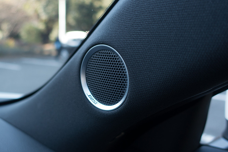 Aピラーのネオジム ツイーター。BOSEロゴが入って高級感がある