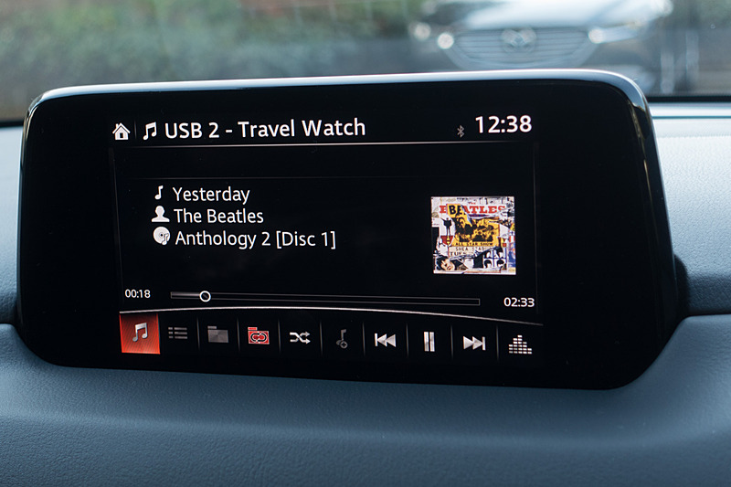 ロスレスフォーマットながらジャケット連動も行なえるので、ALACは便利なデータ形式