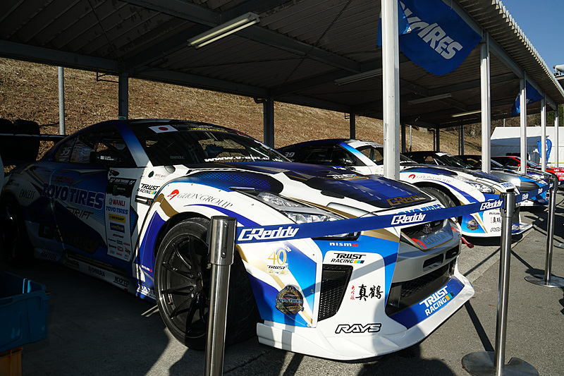 ドリフトコースではドリフト車両の同乗体験イベント