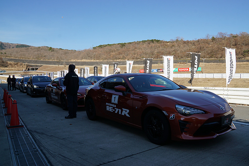 ショートサーキットではブリヂストンによるタイヤの比較試乗ができる「ワクワクPOTENZAドライブ」や「ランフラットタイヤ体験試乗会」が開催されていた