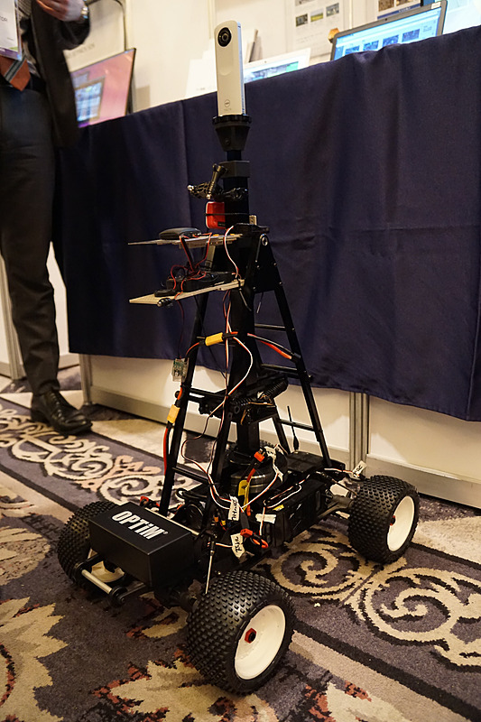 ロボット関連の展示もある