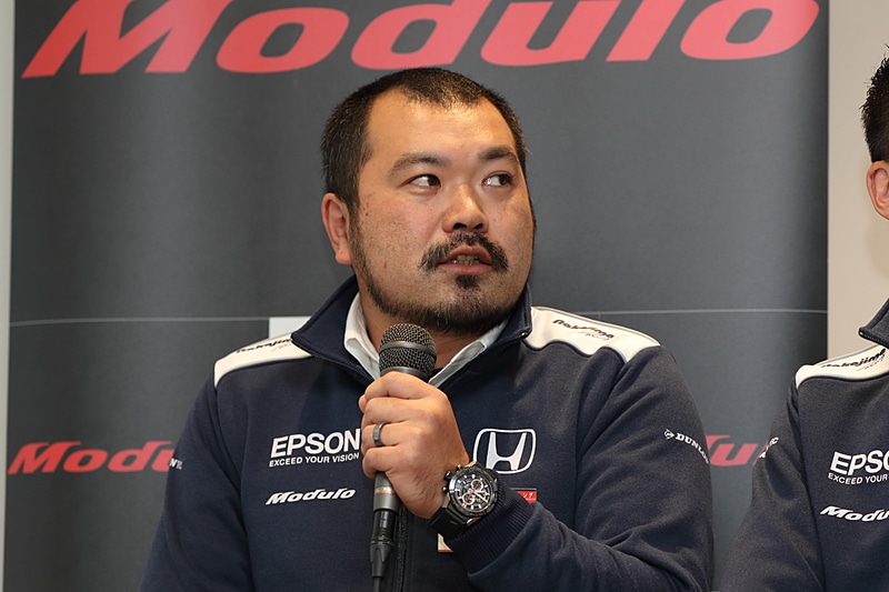 ピット側でも「レース」は行なわれている。予定を組み直して望んだ最後のピット作業が勝利へ大きな貢献をしたということが平野氏の発言により分かった