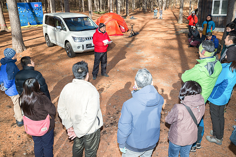 outside BASEをプロデュースする快適生活研究家の田中ケン氏が開会の挨拶