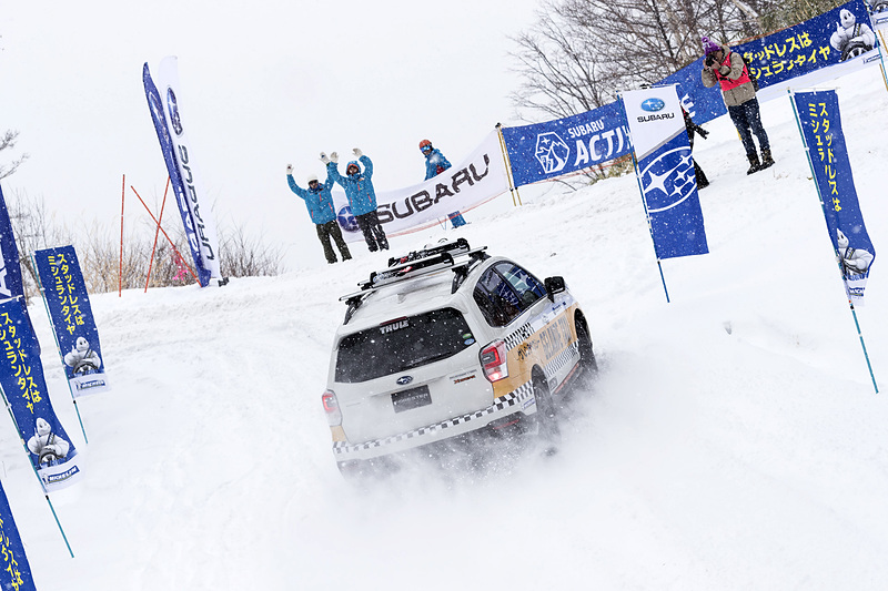 激しい走りで乗車した人たちを楽しませた